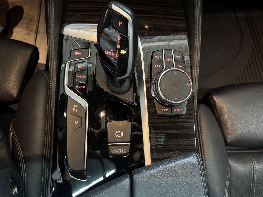 Used 2019 BMW 540i xDrive w/ M Sport Package AWD/4WD image 21