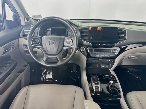 Used 2019 Honda Pilot Touring image 19