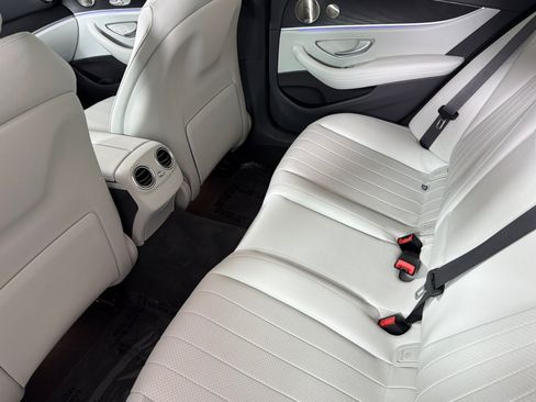 Used 2023 Mercedes-Benz E 350 Sedan image 11