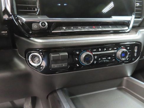 Used 2025 Chevrolet Silverado 2500 LTZ w/ Trail Boss Package image 68