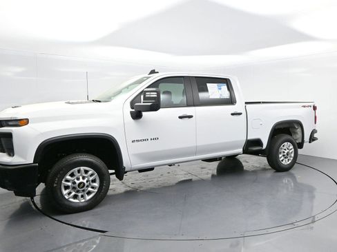 Used 2025 Chevrolet Silverado 2500 W/T w/ WT Convenience Package AWD/4WD image 4