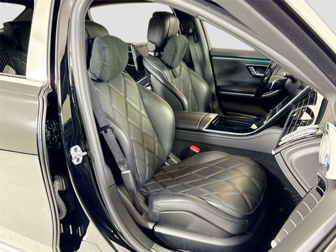 Used 2022 Mercedes-Benz Maybach S 580 4MATIC image 34