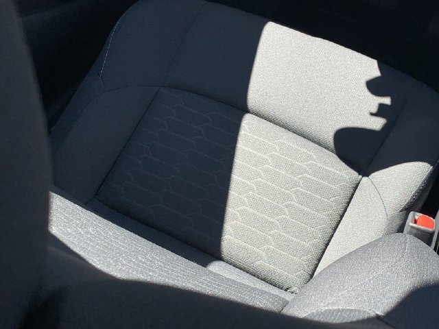Used 2025 Toyota Corolla SE w/ SE Package FWD image 18