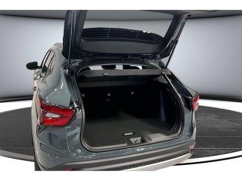 New 2026 Chevrolet Trax LT w/ LT Convenience Package FWD image 41