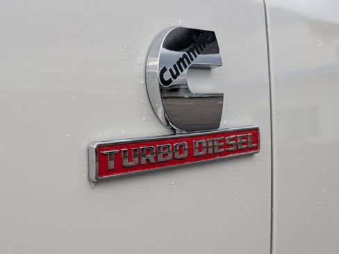 New 2026 RAM 2500 Laramie w/ Sport Appearance Package AWD/4WD image 12