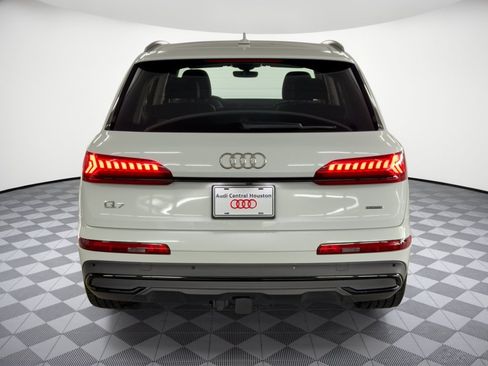 Used 2022 Audi Q7 3.0T Prestige AWD/4WD image 11