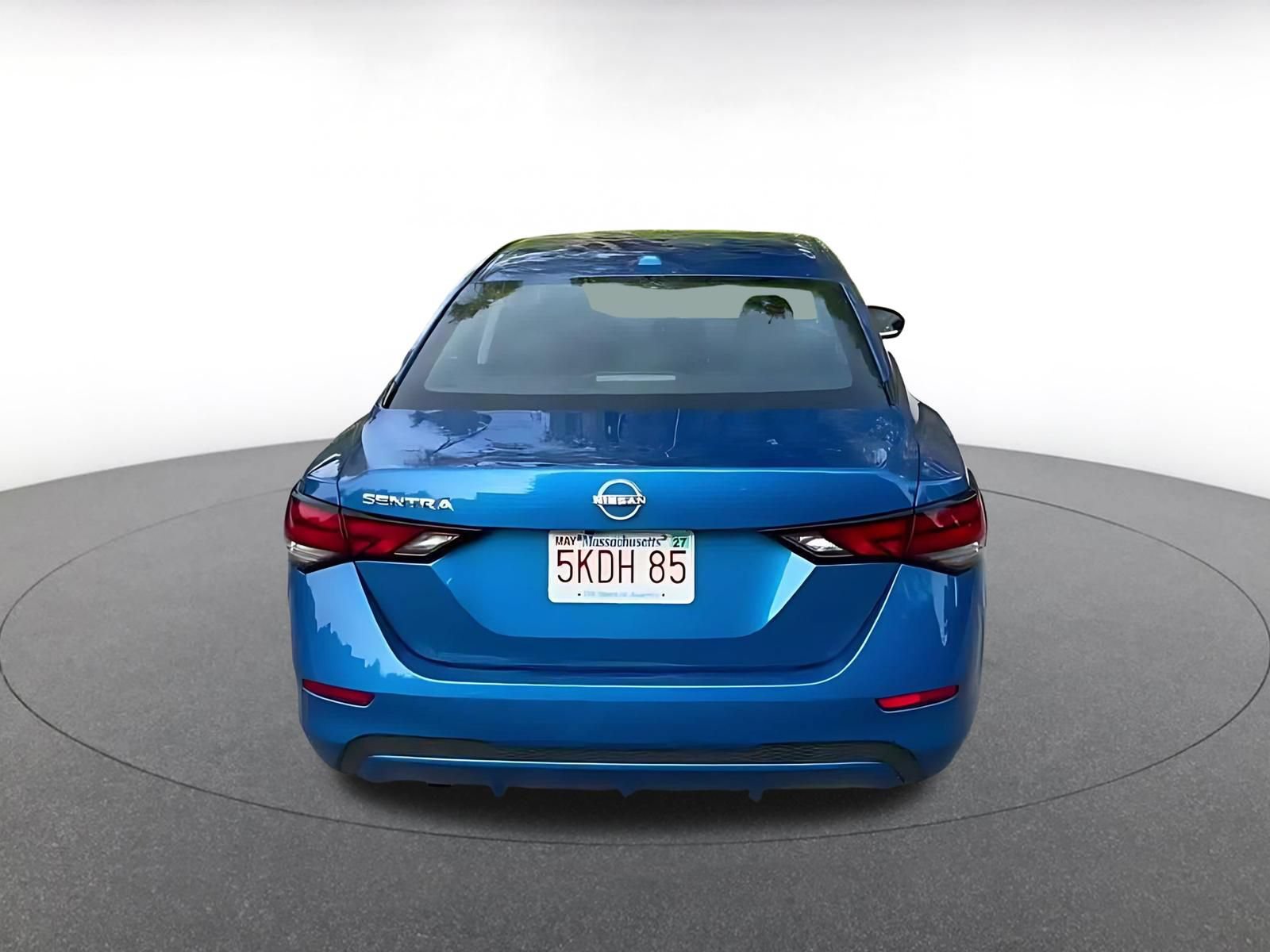 Used 2025 Nissan Sentra SV FWD image 12