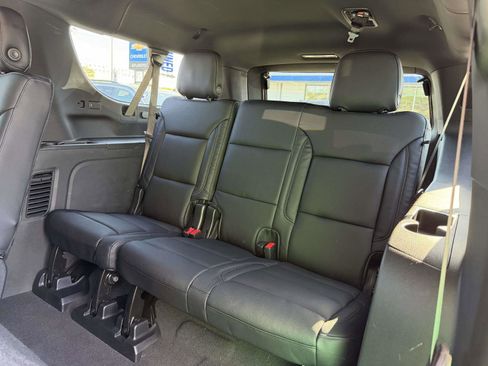 Certified 2025 Chevrolet Suburban LS AWD/4WD image 14