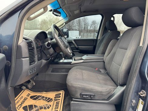 Used 2014 Nissan Titan SV image 15