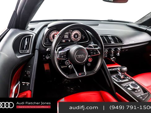 Used 2017 Audi R8 V10 plus image 5