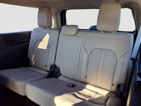 Used 2024 Ford Expedition Max Limited image 32