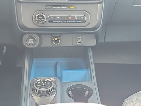 New 2025 Ford Maverick XLT w/ XLT Luxury Package image 16