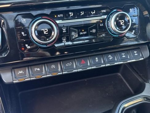 Used 2024 GMC Sierra 1500 AT4X image 26