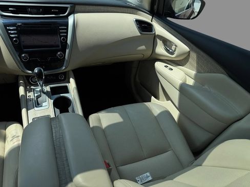 Used 2019 Nissan Murano SL w/ SL Technology Package FWD image 12