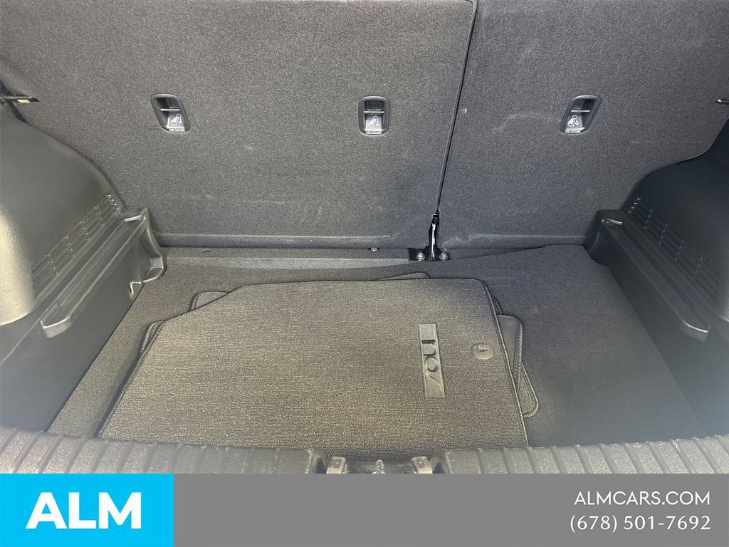 Used 2025 Kia Soul LX w/ LX Technology Package FWD image 21