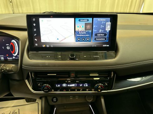 Certified 2025 Nissan Rogue SL w/ SL Premium Package AWD/4WD image 6