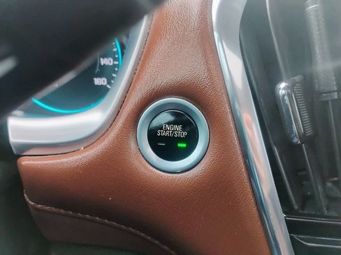 Used 2018 Chevrolet Traverse High Country image 23