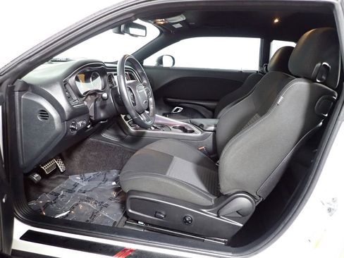 Used 2018 Dodge Challenger R/T Scat Pack RWD image 22