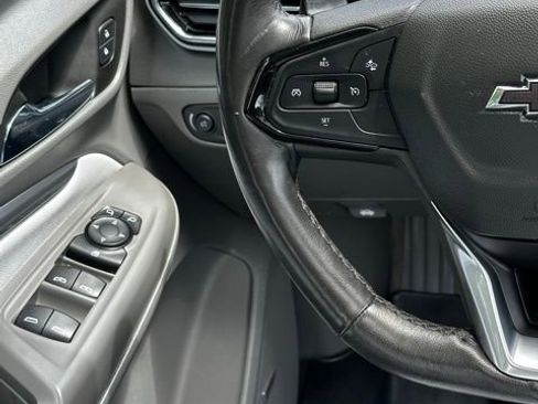 Used 2023 Chevrolet Bolt EUV Premier w/ Sun & Sound Package FWD image 27