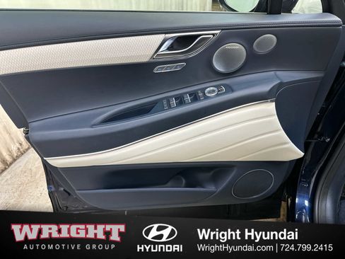 Certified 2025 Genesis GV80 3.5T Prestige image 9