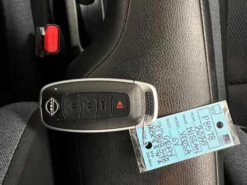 Used 2025 Nissan Versa SV FWD image 46