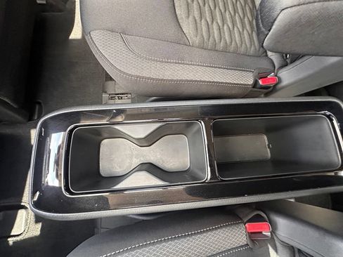 Certified 2025 Nissan Pathfinder SV w/ SV Premium Package FWD image 21