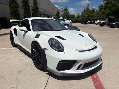 Used 2019 Porsche 911 GT3 RS RWD image 3