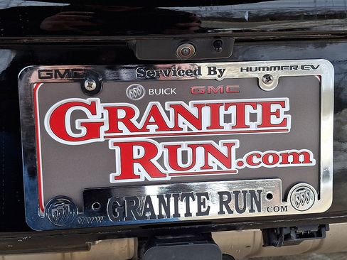 Used 2024 Land Rover Defender 130 X-Dynamic SE image 37