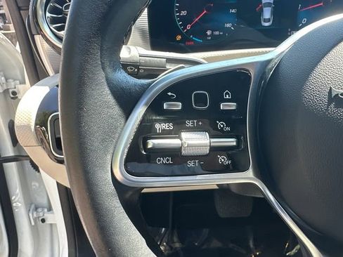 Used 2022 Mercedes-Benz CLA 250 image 25