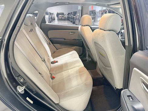 Used 2008 Hyundai Elantra GLS image 30