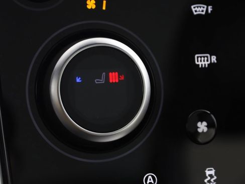 Used 2022 Land Rover Discovery Sport S R-Dynamic image 9