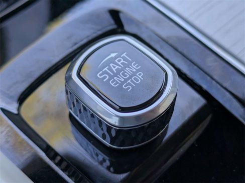 New 2026 Volvo XC60 T8 Ultra w/ Protection Package Premier image 31