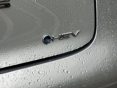 Used 2024 Toyota Prius LE image 26