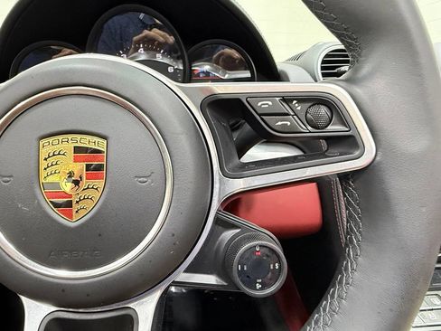Used 2025 Porsche 718 Boxster RWD image 38