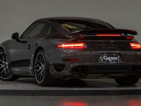 Used 2015 Porsche 911 Turbo S AWD/4WD image 22