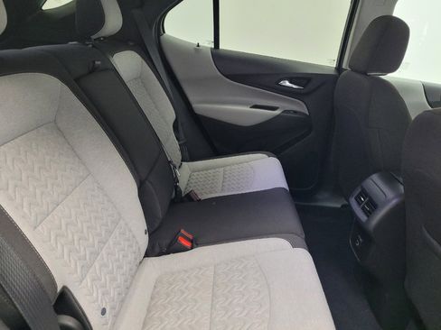 Used 2023 Chevrolet Equinox LS w/ LS Convenience Package FWD image 19