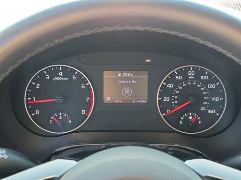 Used 2023 Kia Seltos S FWD image 11