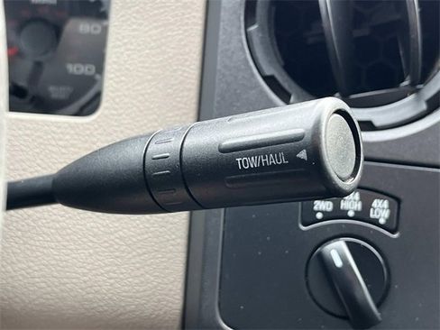 Used 2010 Ford F250 XL image 26