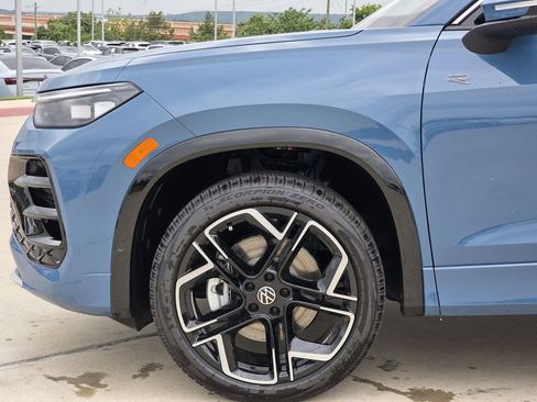 New 2026 Volkswagen Tiguan SEL R-Line AWD/4WD image 5