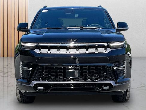 New 2026 Jeep Grand Wagoneer 4WD image 3