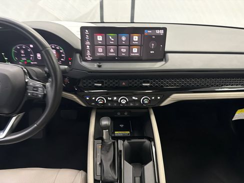 Used 2024 Honda Accord Touring image 29