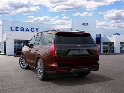 New 2027 Ford Expedition Platinum w/ Stealth Appearance Package AWD/4WD image 8