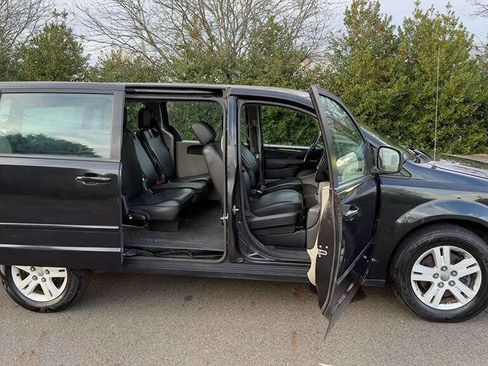 Used 2015 Dodge Grand Caravan American Value Package w/ UConnect Hands-Free Group image 33