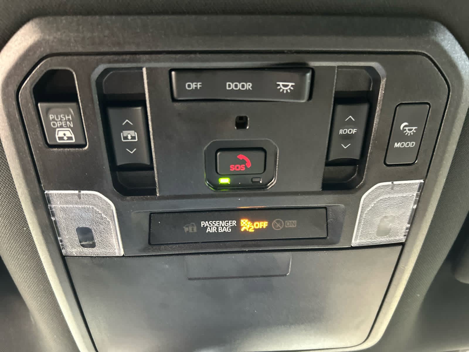 Used 2024 Toyota Tundra Platinum AWD/4WD image 6