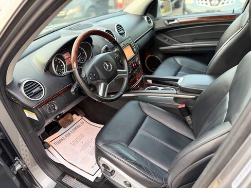 Used 2011 Mercedes-Benz GL 450 4MATIC image 10