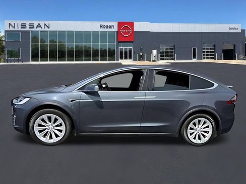 Used 2019 Tesla Model X Long Range AWD/4WD image 5