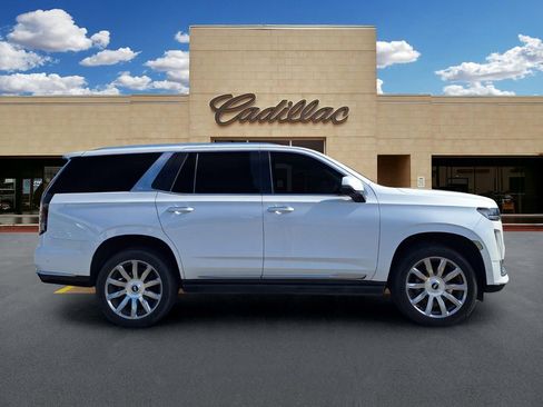 Used 2022 Cadillac Escalade Premium Luxury Platinum AWD/4WD image 2