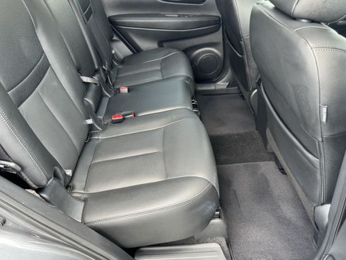Used 2019 Nissan Rogue SL AWD/4WD image 17