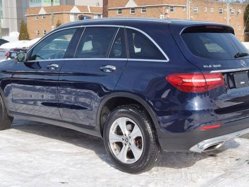 Used 2018 Mercedes-Benz GLC 300 4MATIC image 5