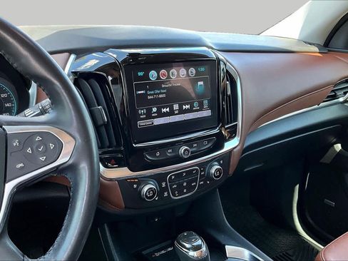 Used 2019 Chevrolet Traverse High Country AWD/4WD image 6